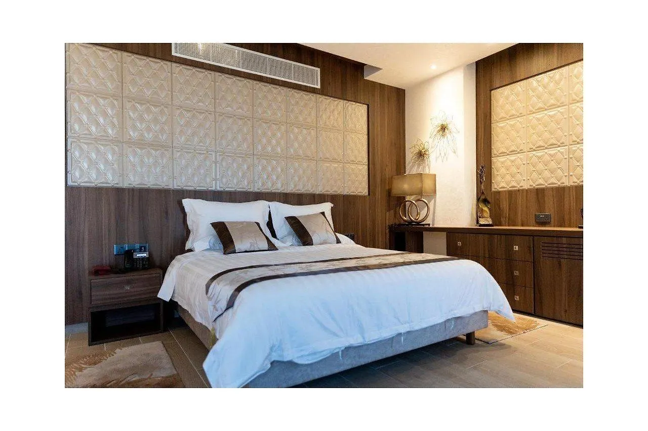 Leonardo Boutique Hotel Larnaca