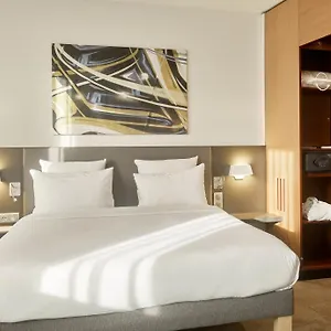 https://novotel-suites-nord-18eme.fr-paris.fr