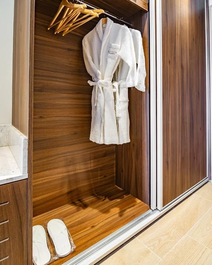 Leonardo Boutique Hotel לרנקה