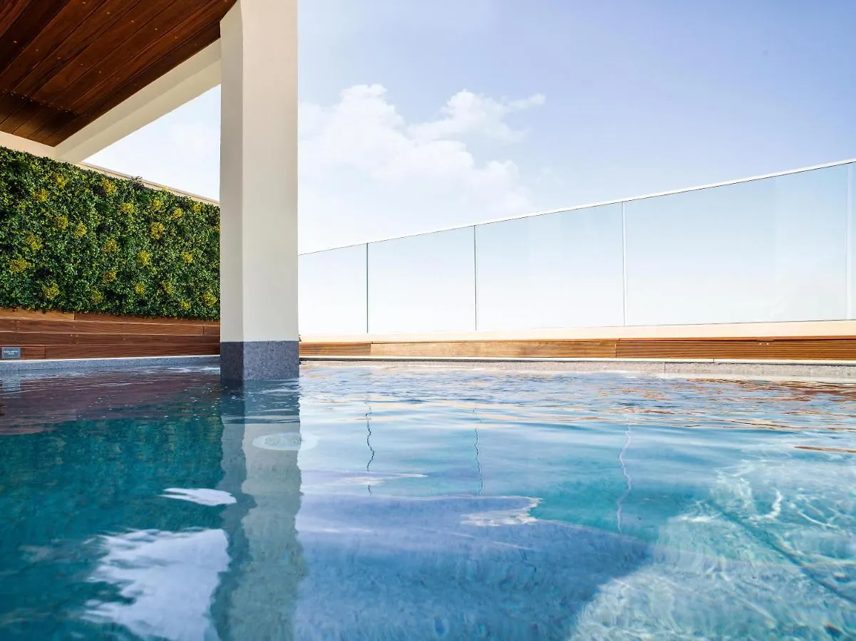 Leonardo Boutique Hotel Larnaca